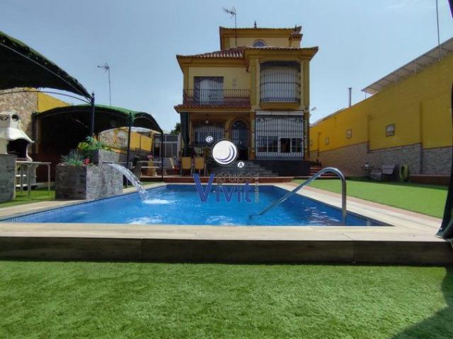 Chalet en venta en Alcalá De Guadaíra, Andalucía