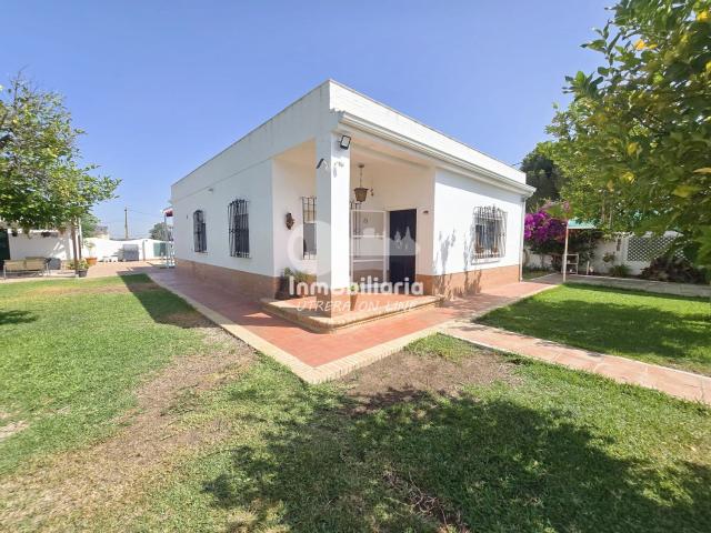 Chalet en venta en Utrera, Andalucía
