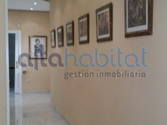 Chalet en venta en Alcalá De Guadaíra, Andalucía