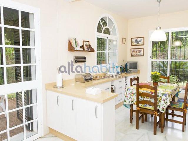 Chalet en venta en Los Merinales, Dos Hermanas