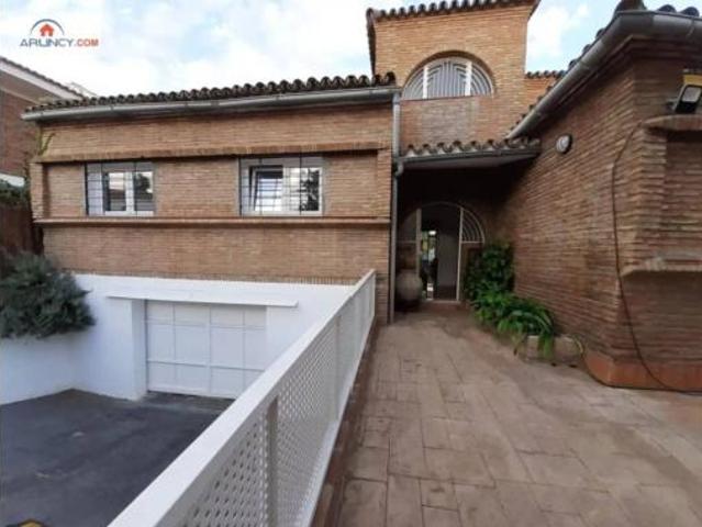 Chalet en venta en San Pablo-Santa Justa, Sevilla