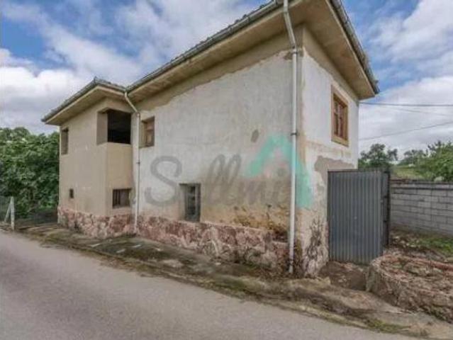 Chalet en venta en Espiniella, Siero