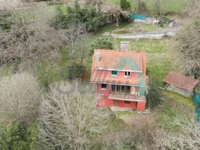 Chalet en venta en Espiniella, Siero