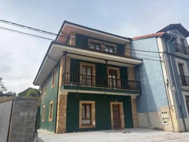 Chalet en venta en La Piñera, Siero
