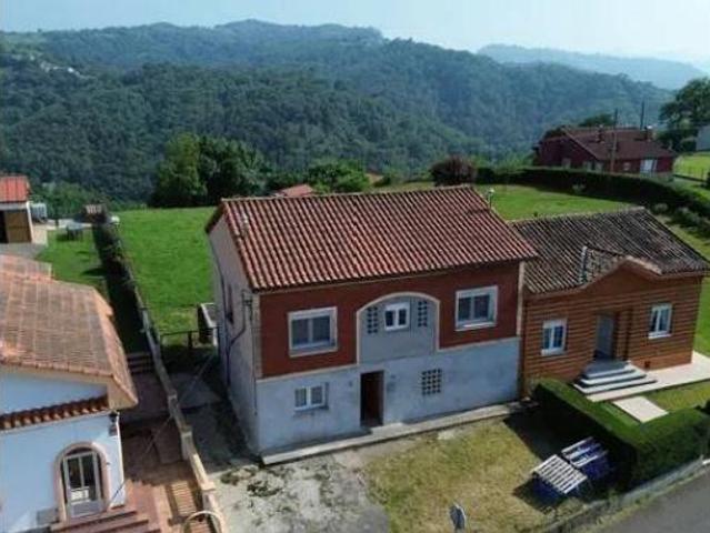 Chalet en venta en Siero, Asturias