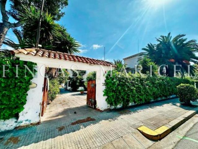 Chalet en venta en Vinyet, Garraf