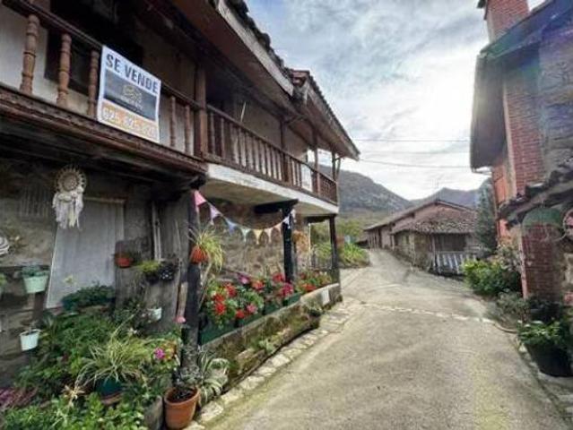 Chalet en venta en Sobrescobio, Asturias