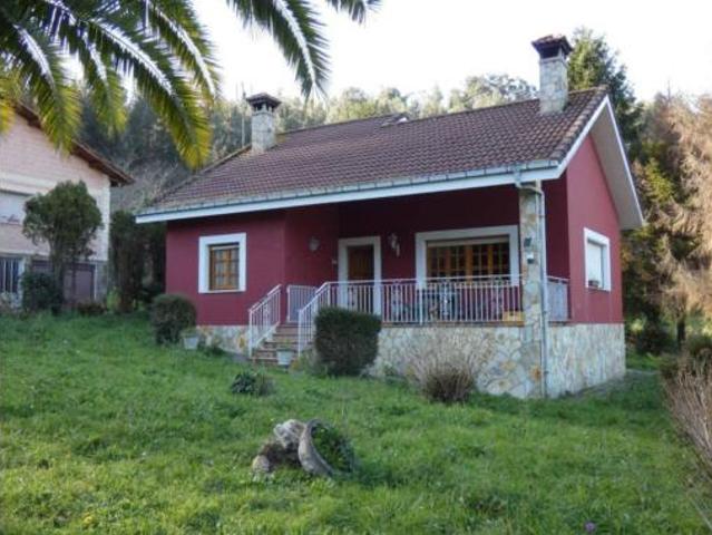 Chalet en venta en Soto Del Barco, Asturias