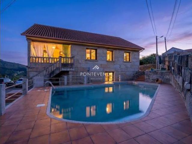 Chalet en venta en Soutomaior, Vigo
