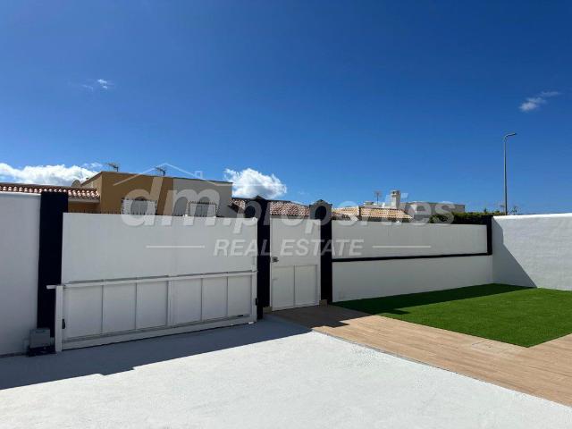 Chalet en venta en Guaza, Arona