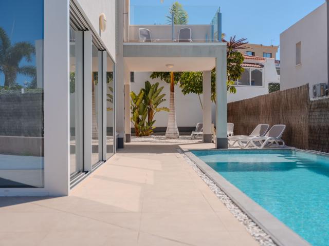 Chalet en venta en Los Olivos, Adeje