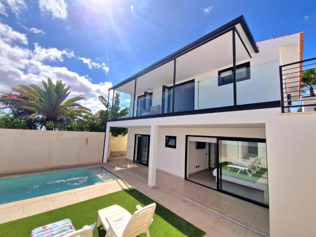Chalet en venta en Los Cristianos, Arona