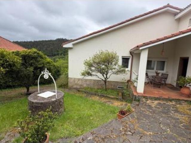Chalet en venta en Os Tilos, Santiago
