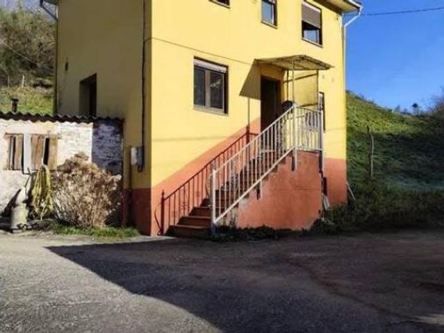Chalet en venta en Tineo, Asturias