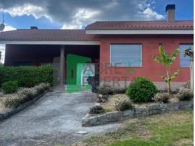 Chalet en venta en Ourense, Galicia