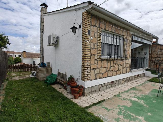 Villa en venta en Villamiel De Toledo