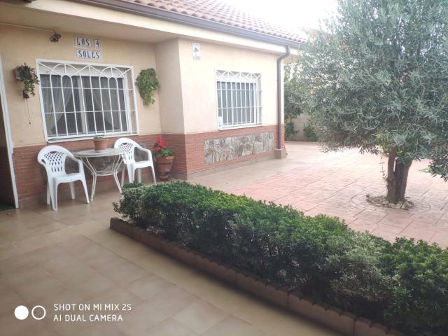 Chalet en venta en Novés, Toledo