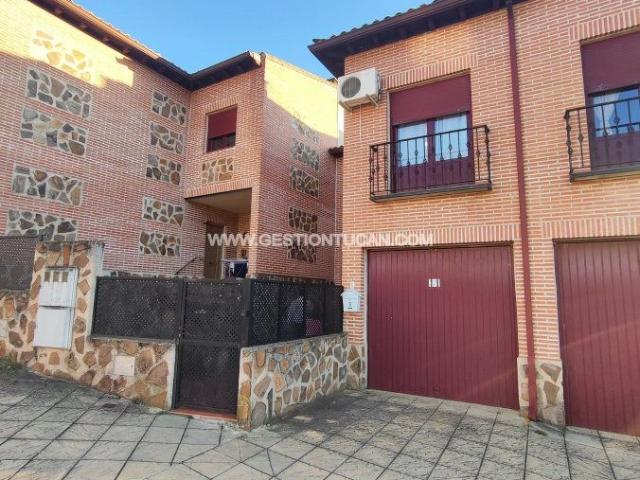 Villa en venta en San Román De Los Montes