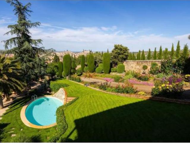Villa en venta en Toledo