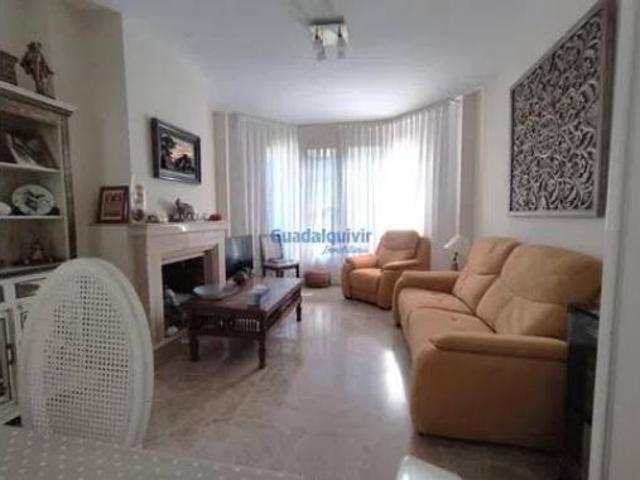 Chalet en venta en Tomares, Andalucía