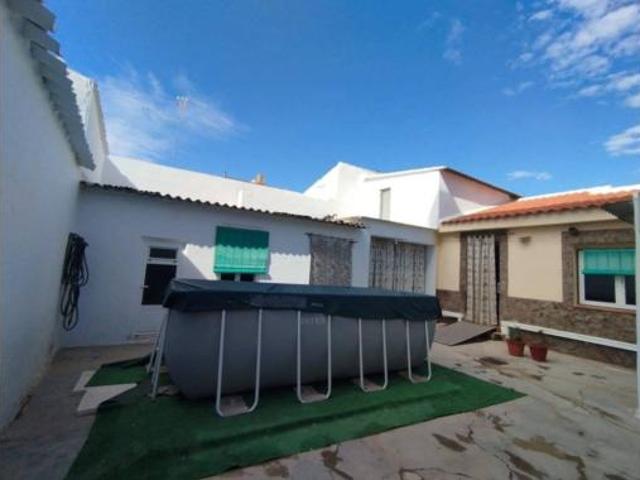 Chalet en venta en Tomelloso, Castilla-La Mancha