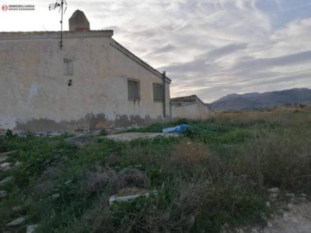 Chalet en venta en Tomelloso, Castilla-La Mancha