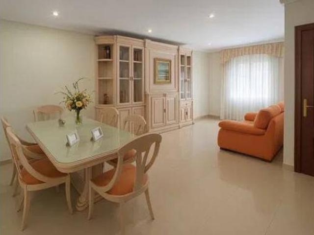 Chalet en venta en Tomelloso, Castilla-La Mancha