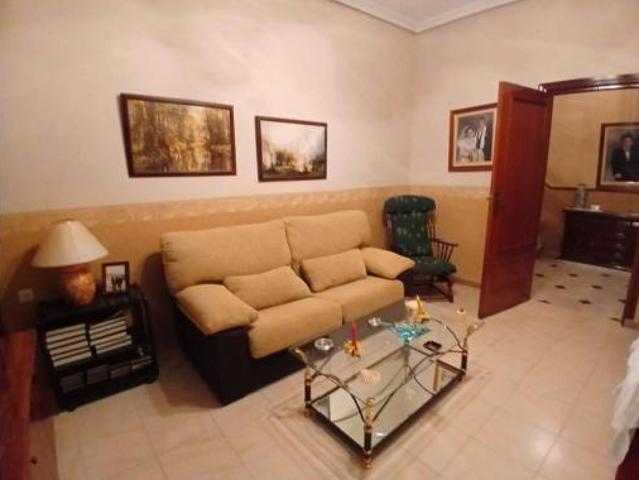 Chalet en venta en Tomelloso, Castilla-La Mancha