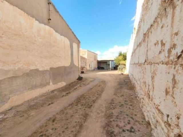 Chalet en venta en Tomelloso, Castilla-La Mancha