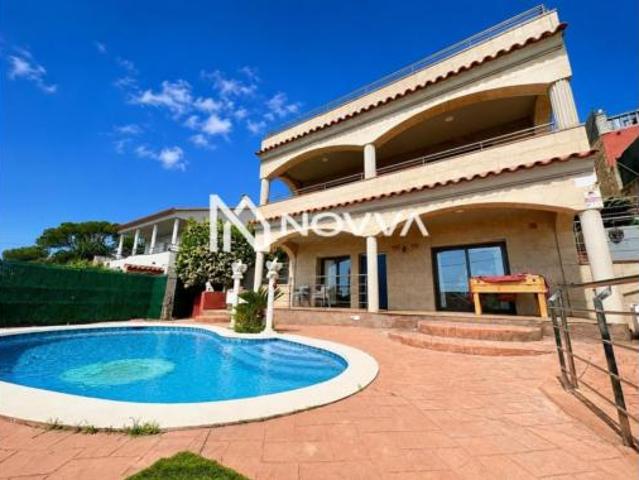Chalet en venta en Mas de Mora, Maresme
