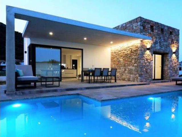 Villa en venta en Tormos