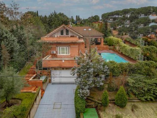 Villa en venta en Torrelodones, Urbanización Dos Cerros