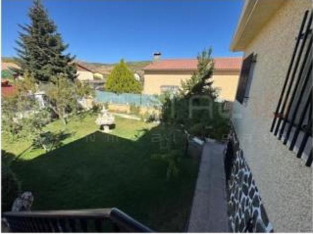 Chalet en venta en Torremocha De Jarama, Madrid