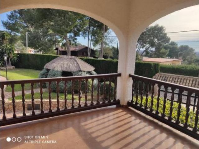 Villa en venta en Torrent