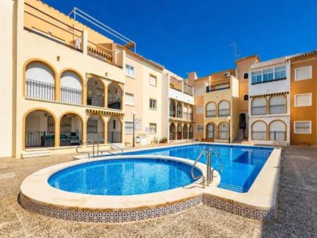 Chalet en venta en El Paraiso, Torrevieja