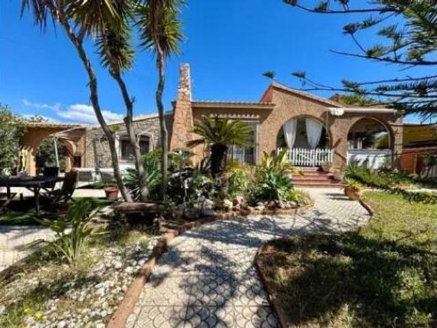Chalet en venta en Cabo Cervera-Playa la Mata, el Baix Segura / La Vega Baja