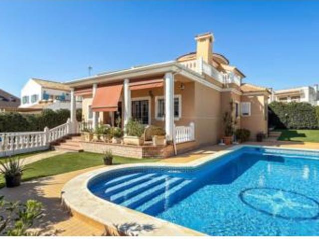 Chalet en venta en Cabo Cervera-Playa la Mata, el Baix Segura / La Vega Baja