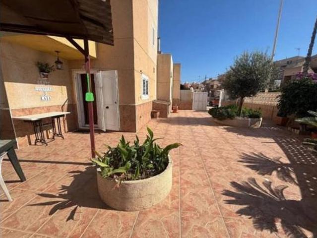 Chalet en venta en La Rosaleda, Torrevieja