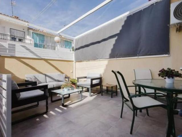 Chalet en venta en El Paraiso, Torrevieja