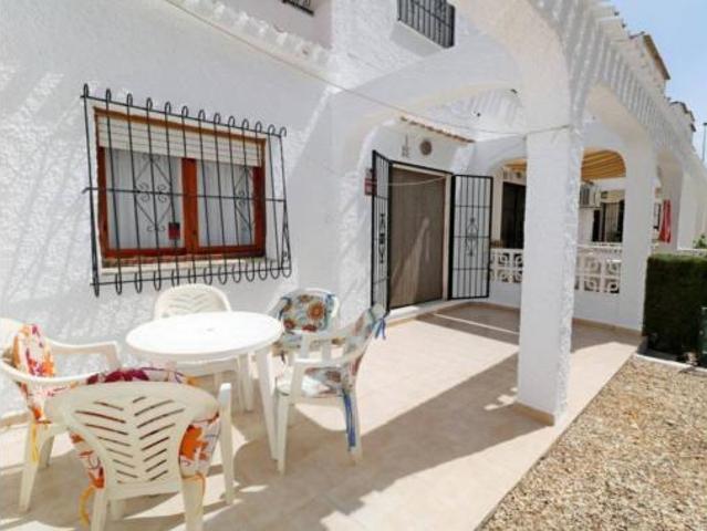 Chalet en venta en El Paraiso, Torrevieja