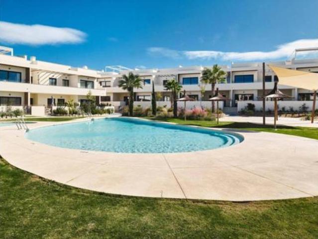 Chalet en venta en El Paraiso, Torrevieja