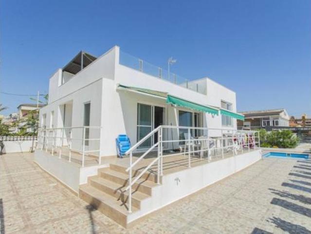 Chalet en venta en La Mata, el Baix Segura / La Vega Baja