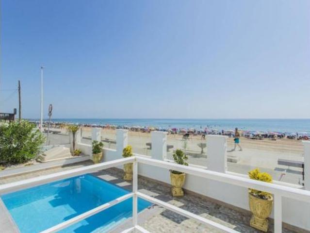 Chalet en venta en La Mata, el Baix Segura / La Vega Baja