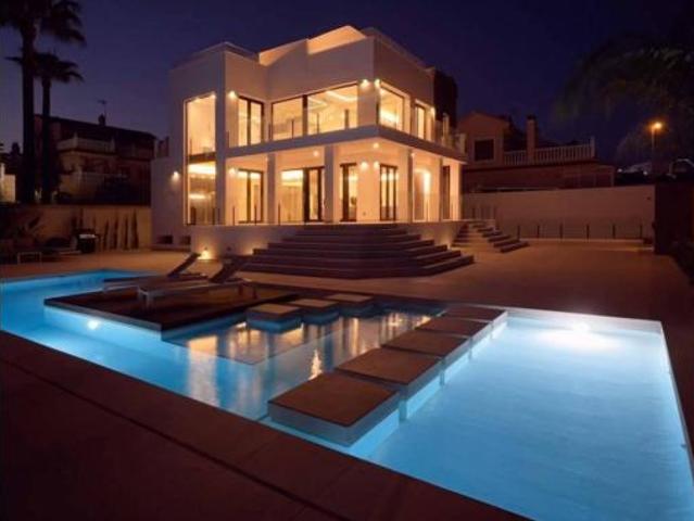 Chalet en venta en Cabo Cervera-Playa la Mata, el Baix Segura / La Vega Baja