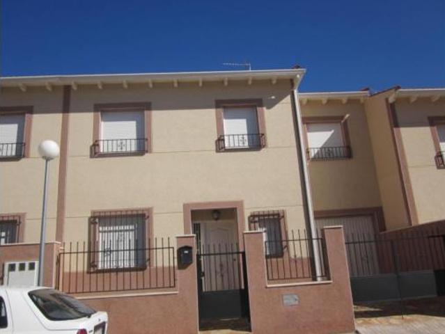Chalet en venta en Tribaldos, Castilla-La Mancha