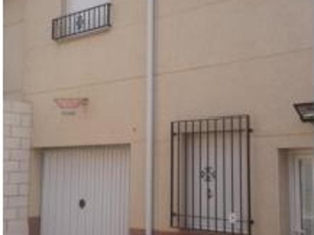 Villa en venta en Tribaldos