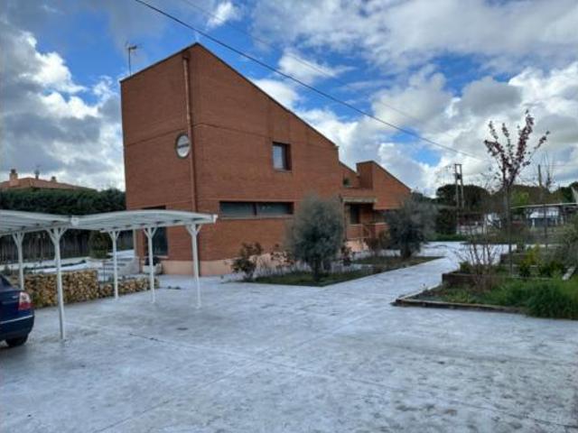 Chalet en venta en Tudela De Duero, Castilla y León