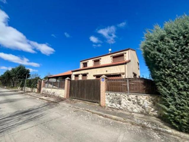Chalet en venta en Tudela De Duero, Castilla y León