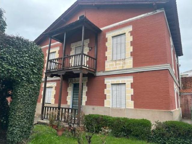 Chalet en venta en Tudela De Duero, Castilla y León