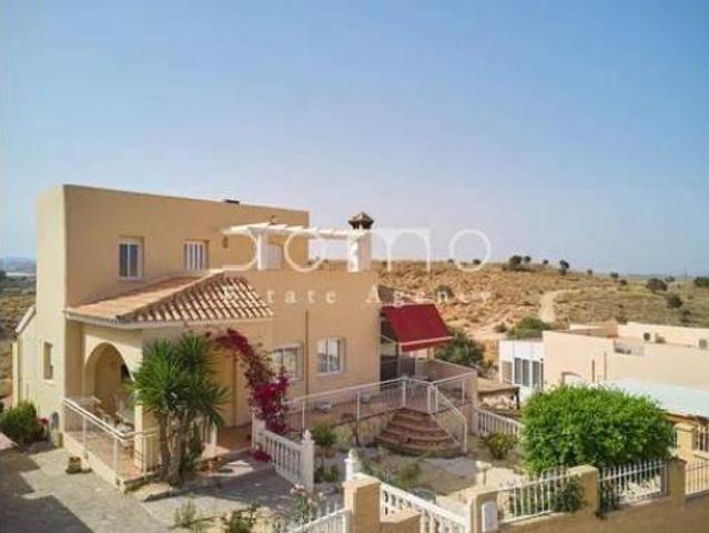 Chalet en venta en Loma la Venena, Turre